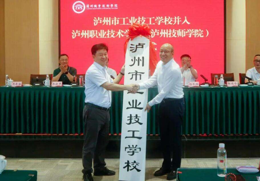 oйIWУ2022